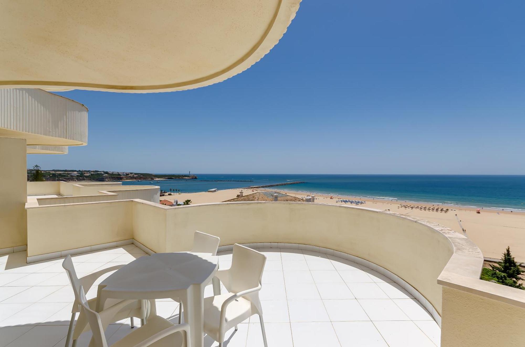 Special Offer - One-Bedroom Apartment with Frontal Sea View